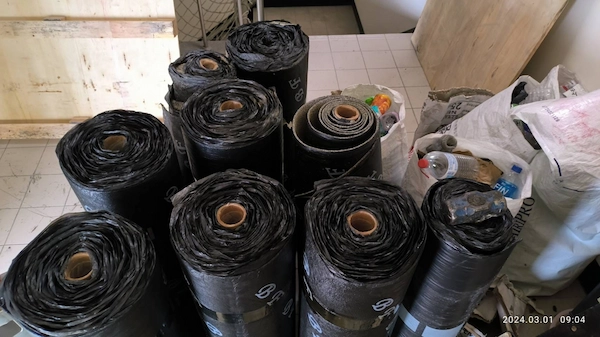 瀝青防水毯 瀝青防水毯 台北抓漏,防水毯,管道間,外牆漏水,頂樓施工